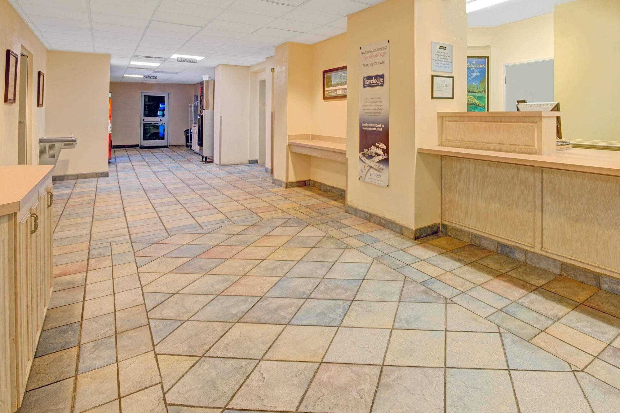 Days Inn & Suites By Wyndham Augusta Near Fort Eisenhower Luaran gambar