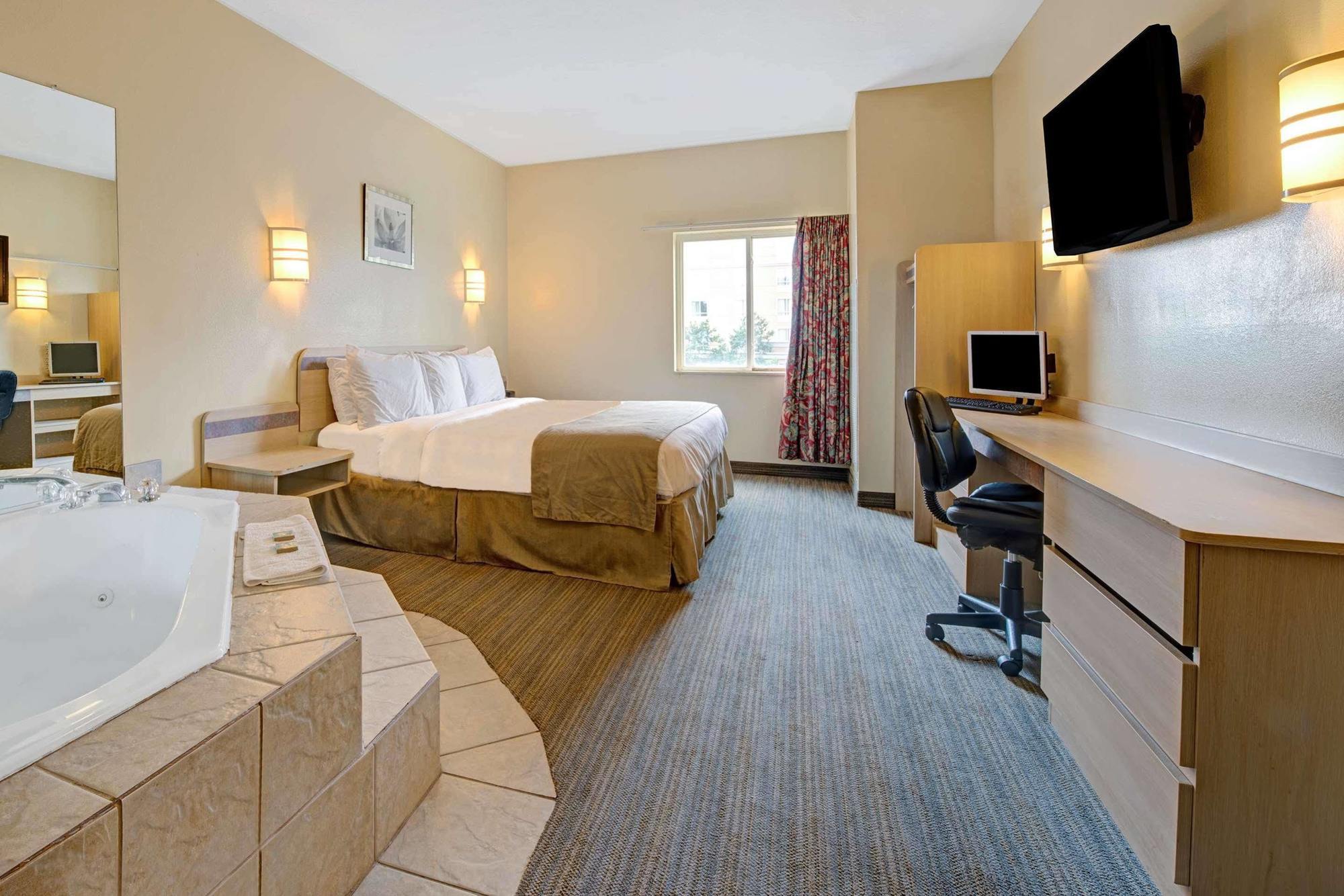 Days Inn & Suites By Wyndham Augusta Near Fort Eisenhower Luaran gambar