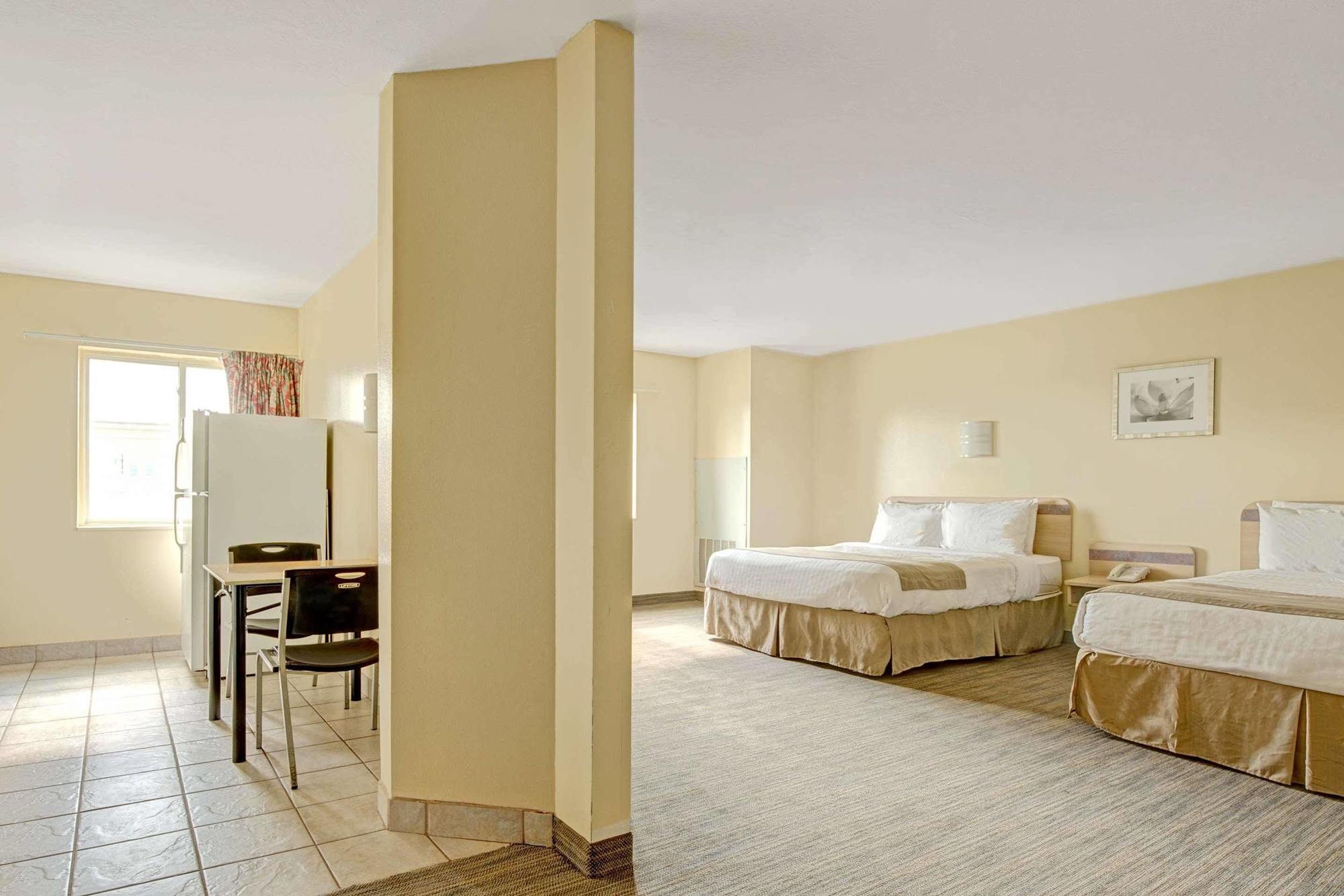 Days Inn & Suites By Wyndham Augusta Near Fort Eisenhower Luaran gambar