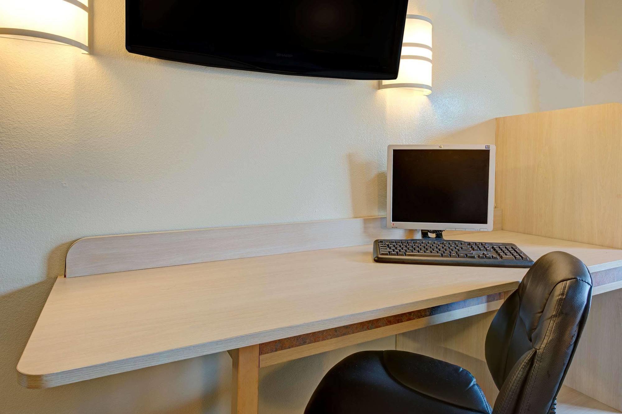 Days Inn & Suites By Wyndham Augusta Near Fort Eisenhower Luaran gambar