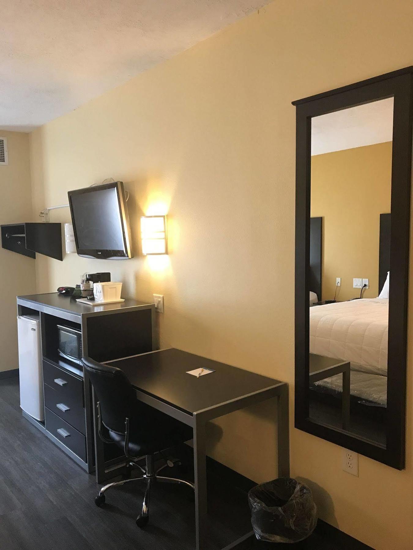 Days Inn & Suites By Wyndham Augusta Near Fort Eisenhower Luaran gambar