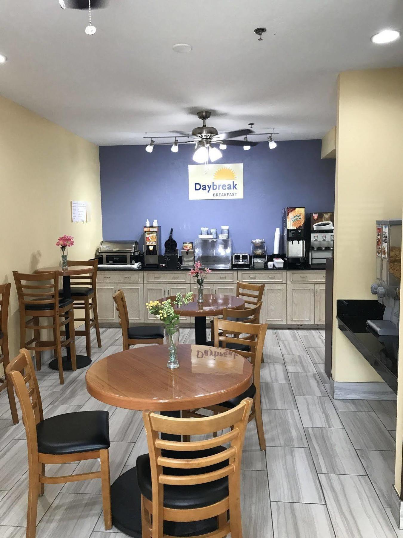 Days Inn & Suites By Wyndham Augusta Near Fort Eisenhower Luaran gambar