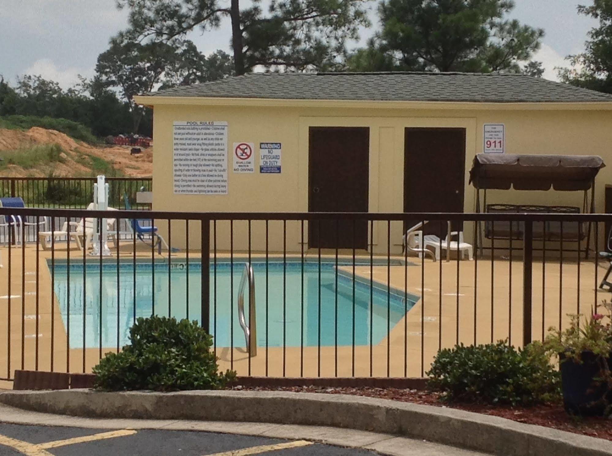 Days Inn & Suites By Wyndham Augusta Near Fort Eisenhower Luaran gambar