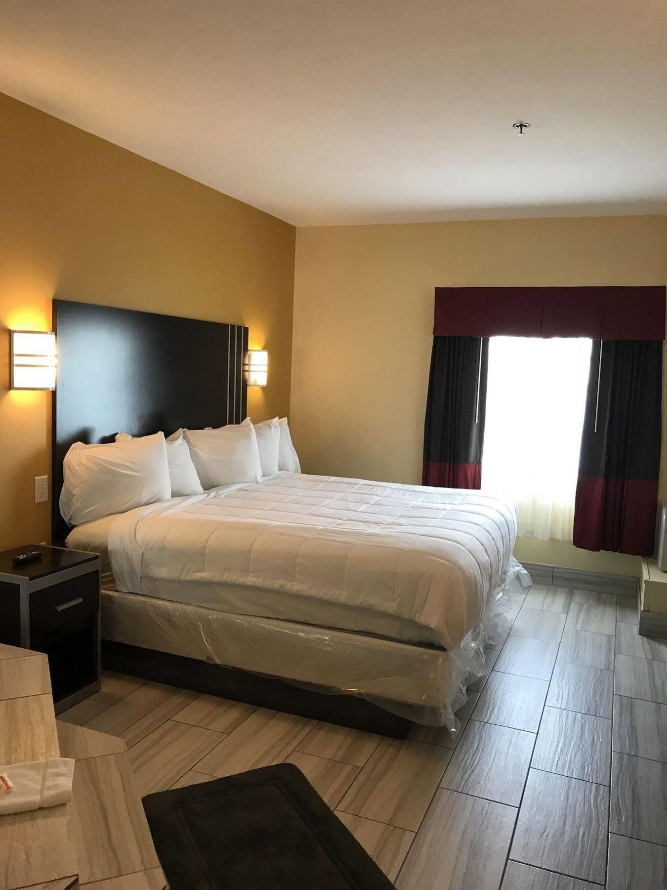 Days Inn & Suites By Wyndham Augusta Near Fort Eisenhower Luaran gambar